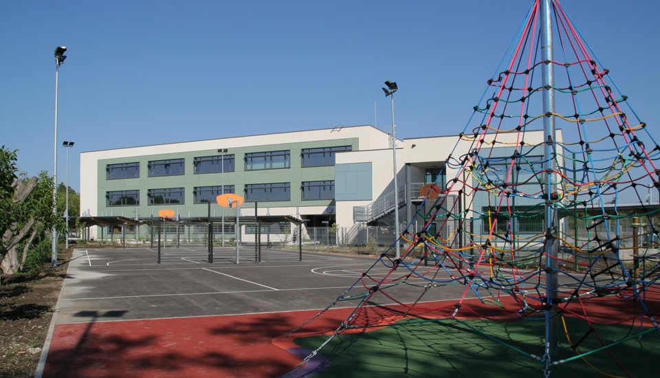 LYCEE FRANCAIS - ANNA DE NOAILLES