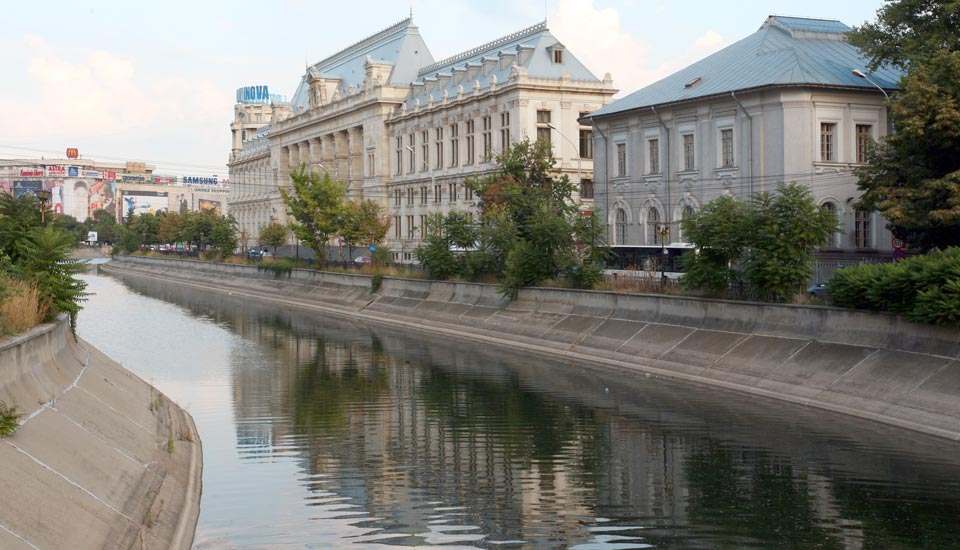 PALACE OF JUSTICE